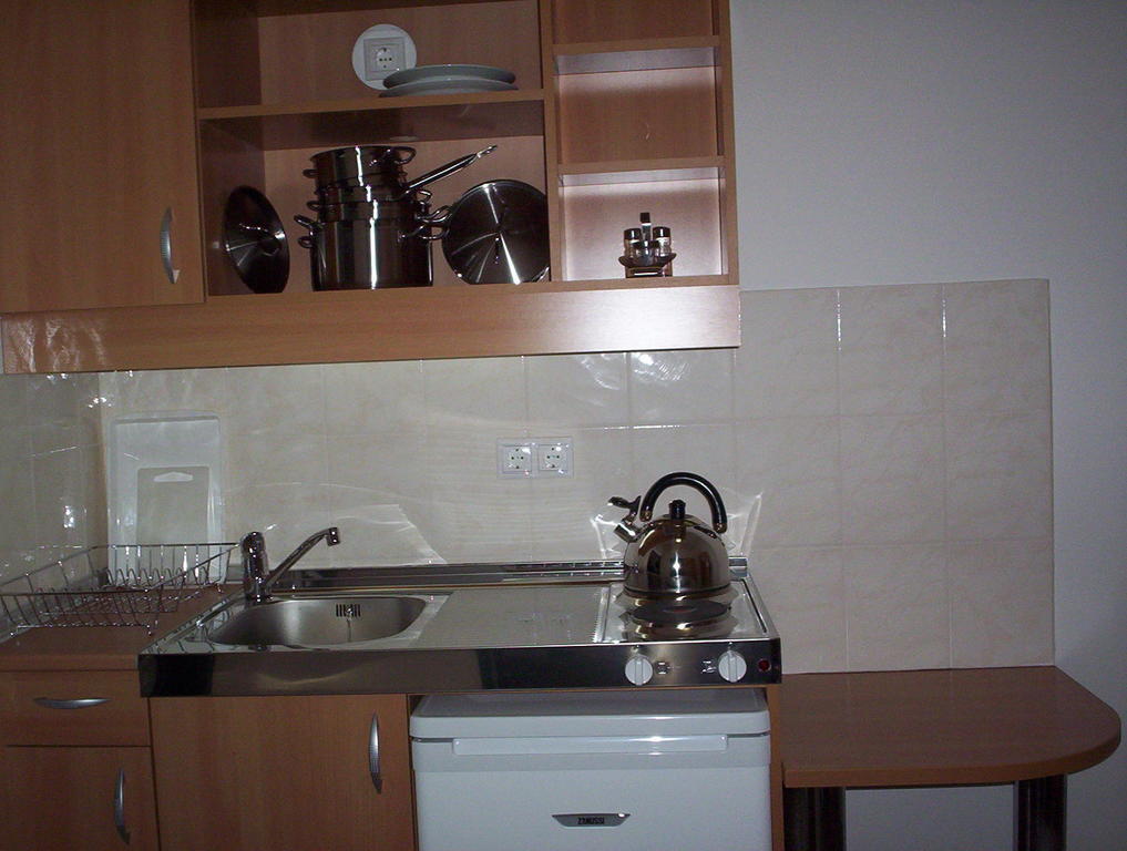 Uni-Hotel Diakotthon Μίσκολτς Εξωτερικό φωτογραφία