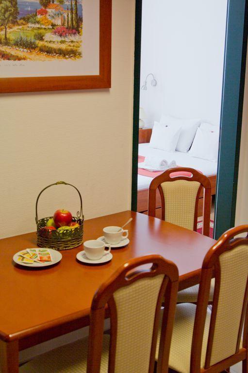 Uni-Hotel Diakotthon Μίσκολτς Εξωτερικό φωτογραφία